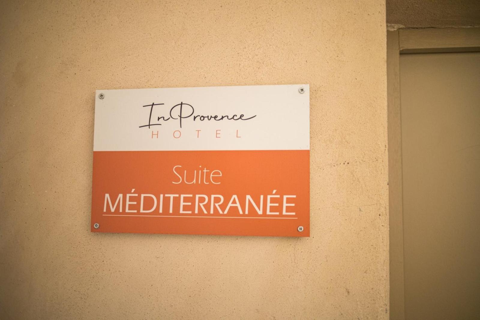 In Provence Hotel - Experience Atypique ヴネル エクステリア 写真